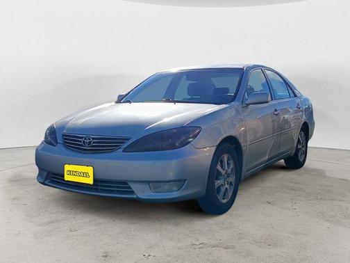 2005 Toyota Camry XLE