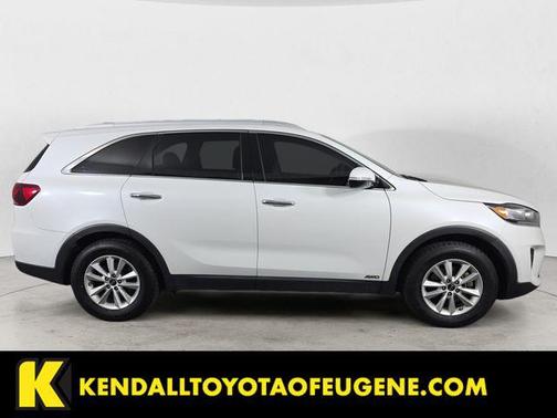 Snow White Pearl 2019 Kia Sorento LX