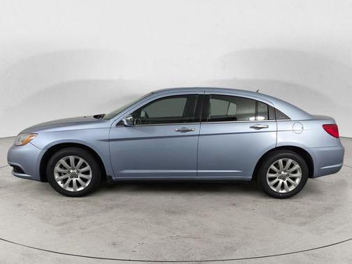 2013 Chrysler 200 Limited