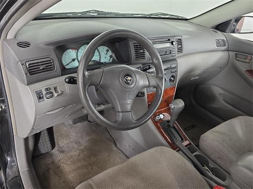 2004 Toyota Corolla LE