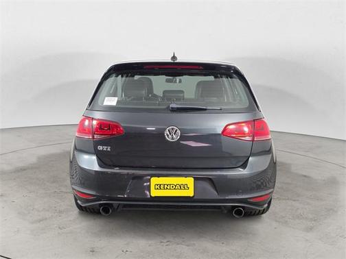 2015 Volkswagen Golf GTI 2.0T SE 4-Door