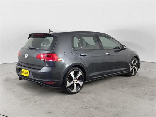 2015 Volkswagen Golf GTI 2.0T SE 4-Door