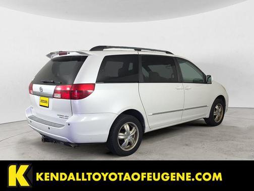 2005 Toyota Sienna XLE
