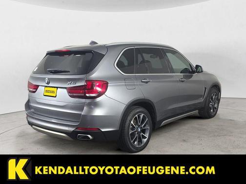 Space Gray Metallic 2018 BMW X5 xDrive35i
