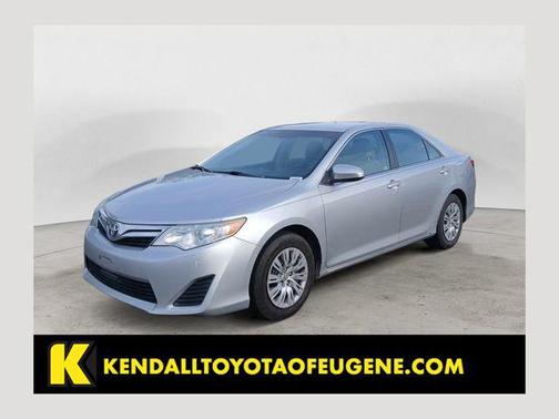 Classic Silver Metallic 2014 Toyota Camry LE