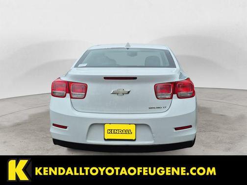 Summit White 2013 Chevrolet Malibu 2LT