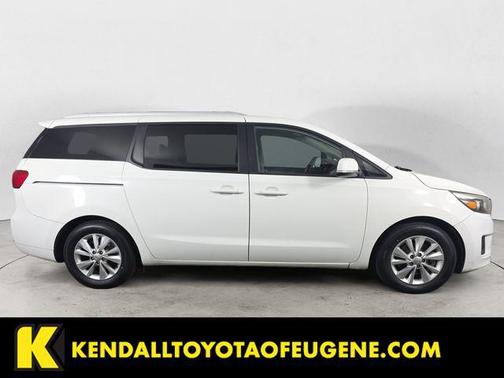 2016 Kia Sedona LX