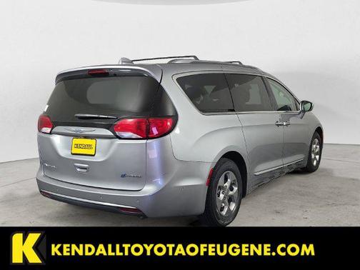 Billet Silver Metallic Clearcoat 2018 Chrysler Pacifica Hybrid Limited