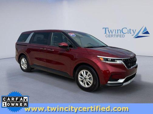 2023 Kia Carnival LX