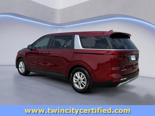 2023 Kia Carnival LX