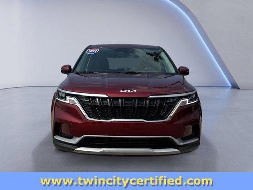 2023 Kia Carnival LX