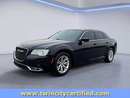 2018 Chrysler 300 Touring
