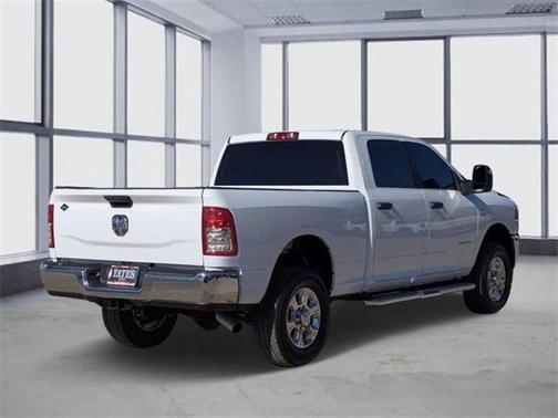 2023 RAM 2500 Big Horn Crew Cab 4x4 6'4' Box