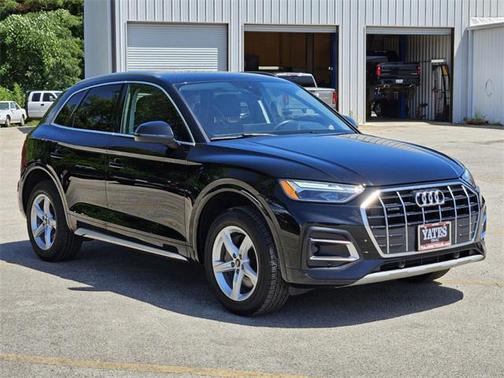 2023 Audi Q5 40 Premium