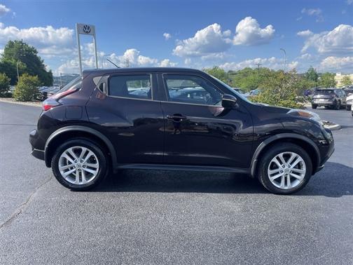Bordeaux Black 2015 Nissan Juke S