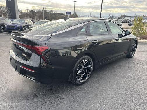 Aurora Black Pearl 2026 Kia K5 GT-Line