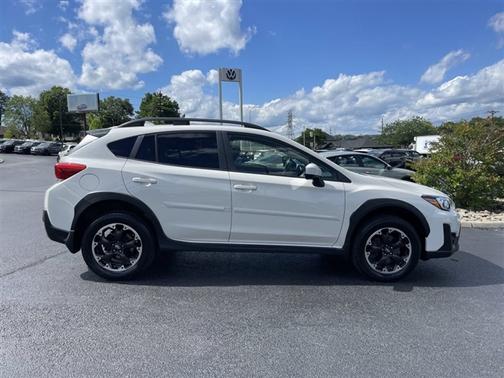 Crystal White Pearl 2021 Subaru Crosstrek Premium