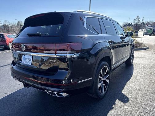 Deep Black Pearl Effect 2026 Volkswagen Atlas 2.0T SEL Premium R-Line