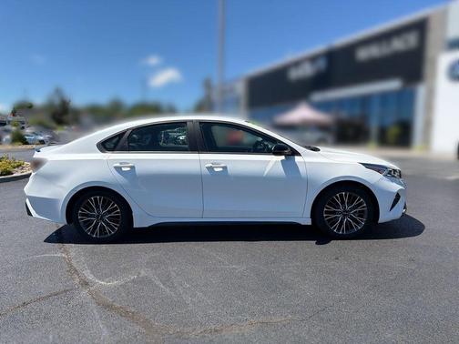 Snow White Pearl 2023 Kia Forte GT-Line