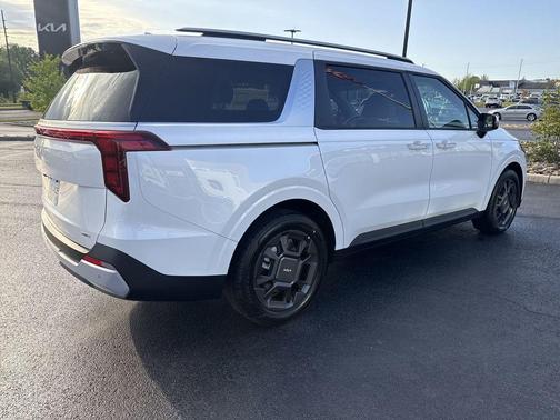 Snow White Pearl 2026 Kia Carnival Hybrid EX