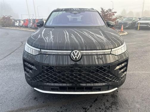 2026 Volkswagen Tiguan 2.0T SEL R-Line