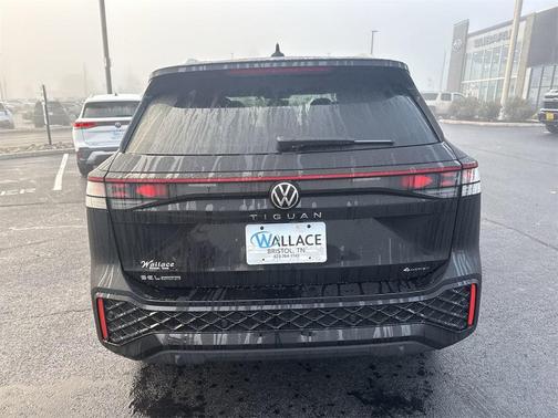 2026 Volkswagen Tiguan 2.0T SEL R-Line