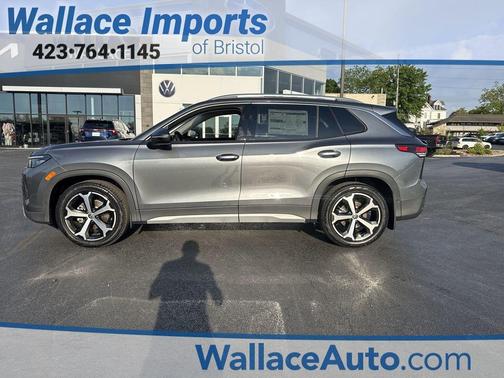 Platinum Gray Metallic 2026 Volkswagen Tiguan 2.0T SE
