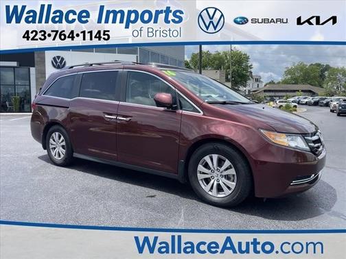 Red 2016 Honda Odyssey EX-L