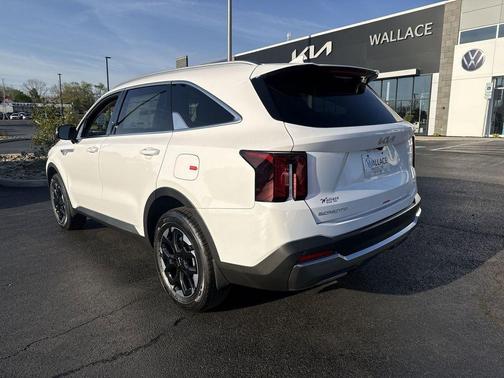 Glacial White Pearl 2026 Kia Sorento S