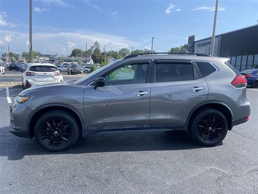 Gun Metallic 2017 Nissan Rogue SV