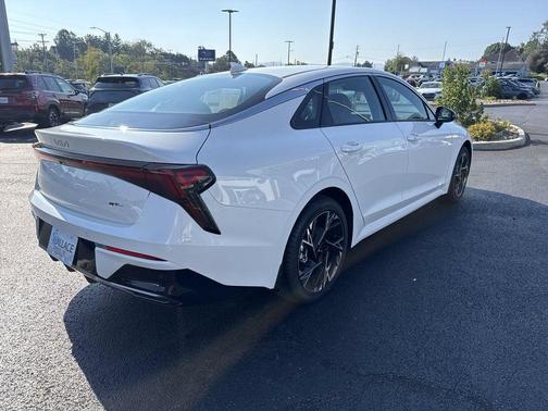 Snow White Pearl 2026 Kia K5 GT-Line