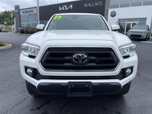 Ice 2023 Toyota Tacoma SR5
