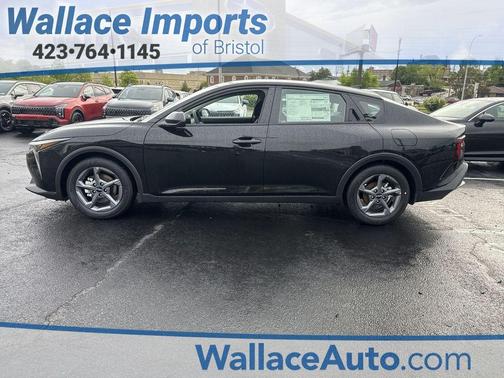 Aurora Black Pearl 2026 Kia K4 LXS