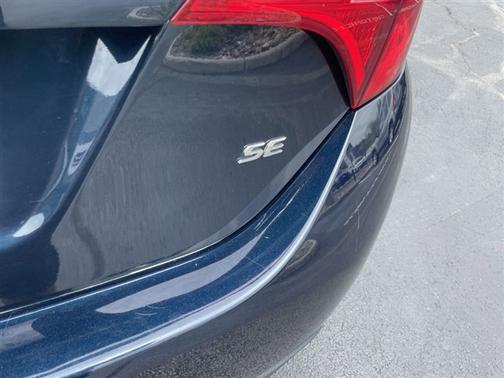 Aqua 2018 Toyota Corolla SE