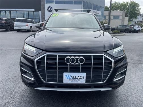 Mythos Black Metallic 2021 Audi Q5 40 Premium Plus