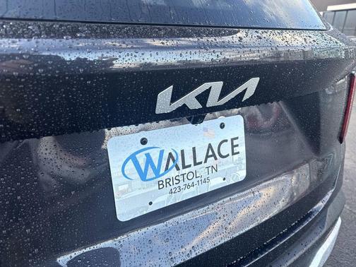 Metal 2026 Kia Sorento LX