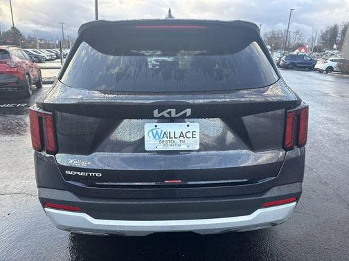 Metal 2026 Kia Sorento LX