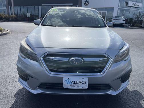 Ice Silver Metallic 2019 Subaru Legacy 2.5i Premium