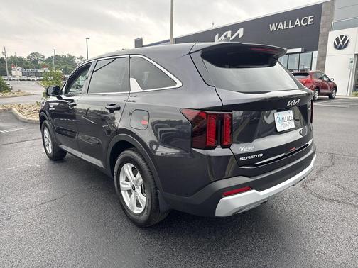 Metal 2026 Kia Sorento LX