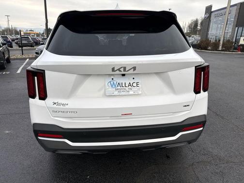 Glacial White Pearl 2026 Kia Sorento S