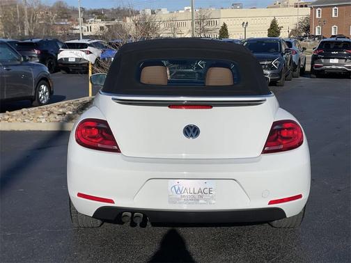 2015 Volkswagen Beetle Auto 1.8T