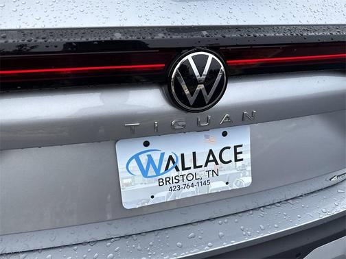 2025 Volkswagen Tiguan 2.0T SE