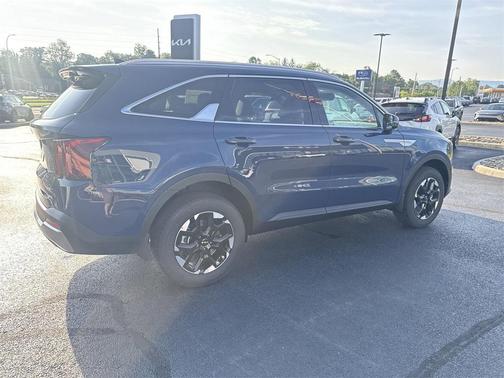 2025 Kia Sorento S