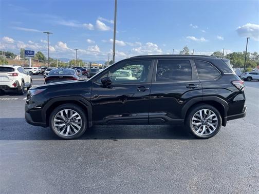 Crystal Black Silica 2025 Subaru Forester Touring