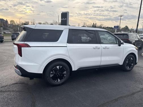 2025 Kia Carnival Hybrid LXS
