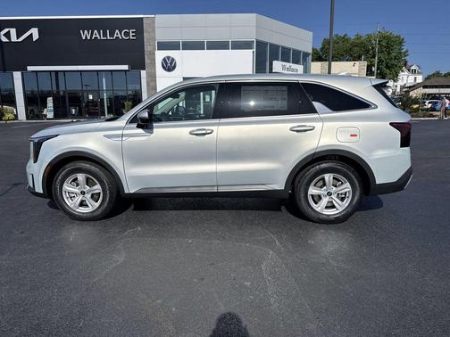 Ivory Silver 2026 Kia Sorento LX