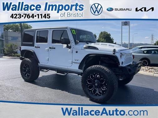 Bright White Clearcoat 2017 Jeep Wrangler Unlimited Sahara