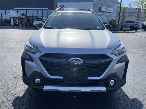 Ice Silver Metallic 2024 Subaru Outback Limited XT