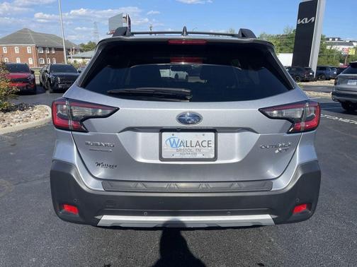 Ice Silver Metallic 2024 Subaru Outback Limited XT