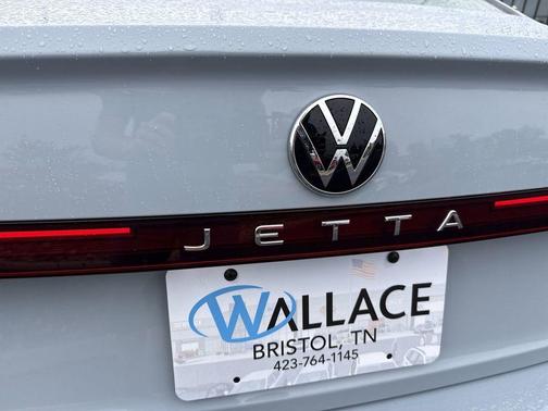 Gray 2026 Volkswagen Jetta 1.5T SE